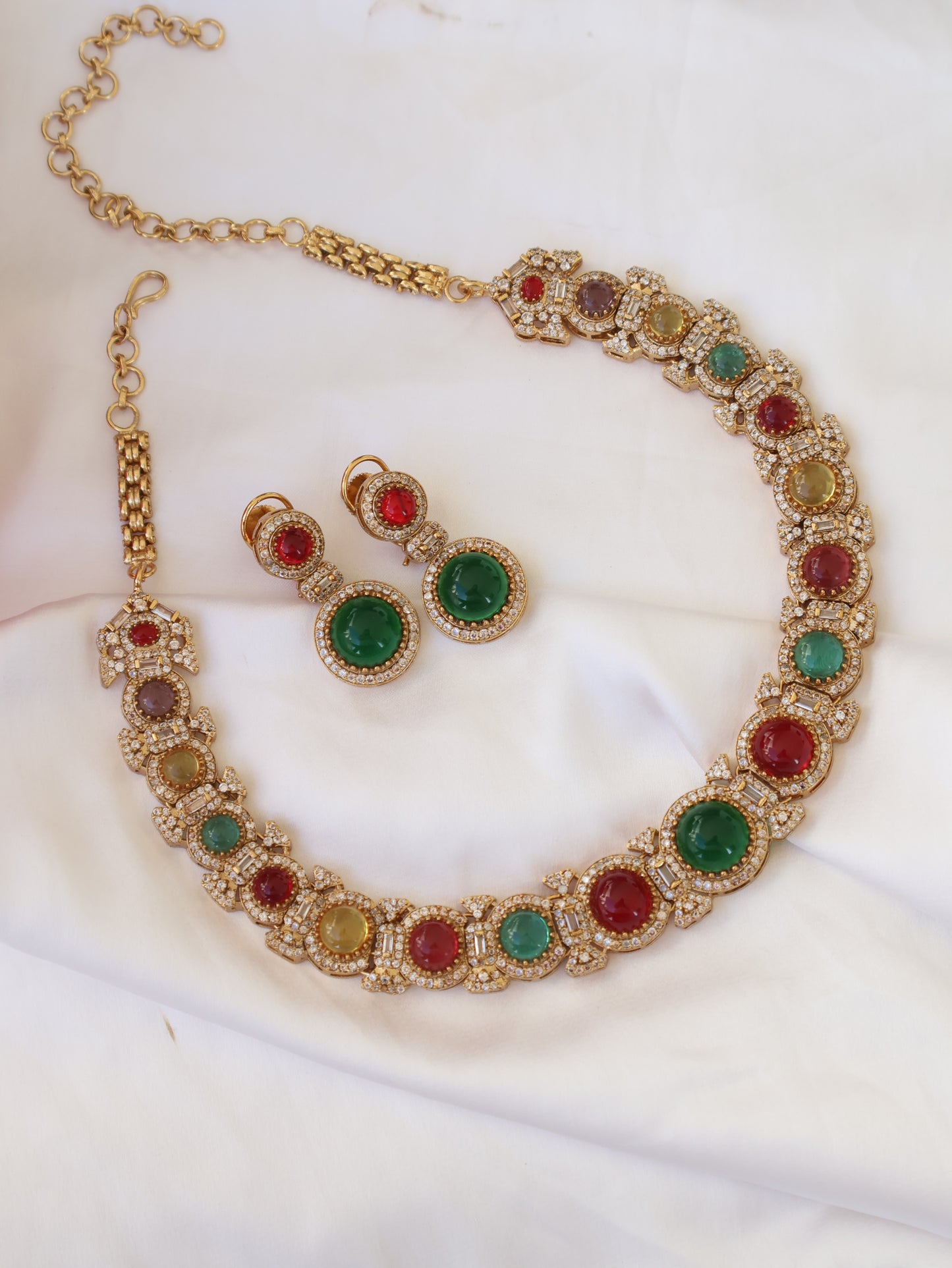 Nova Multicolored Choker Necklace Set