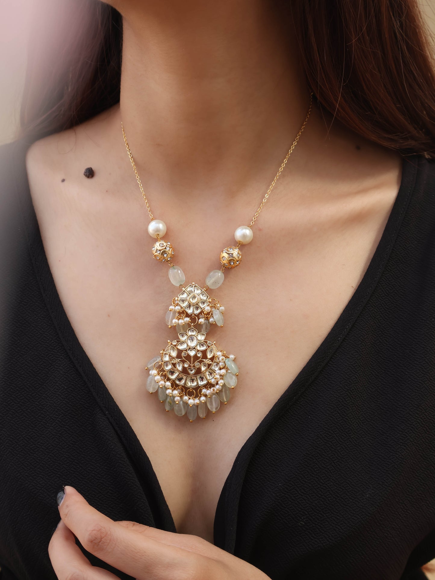 Ojasvi Kundan Pendant Necklace
