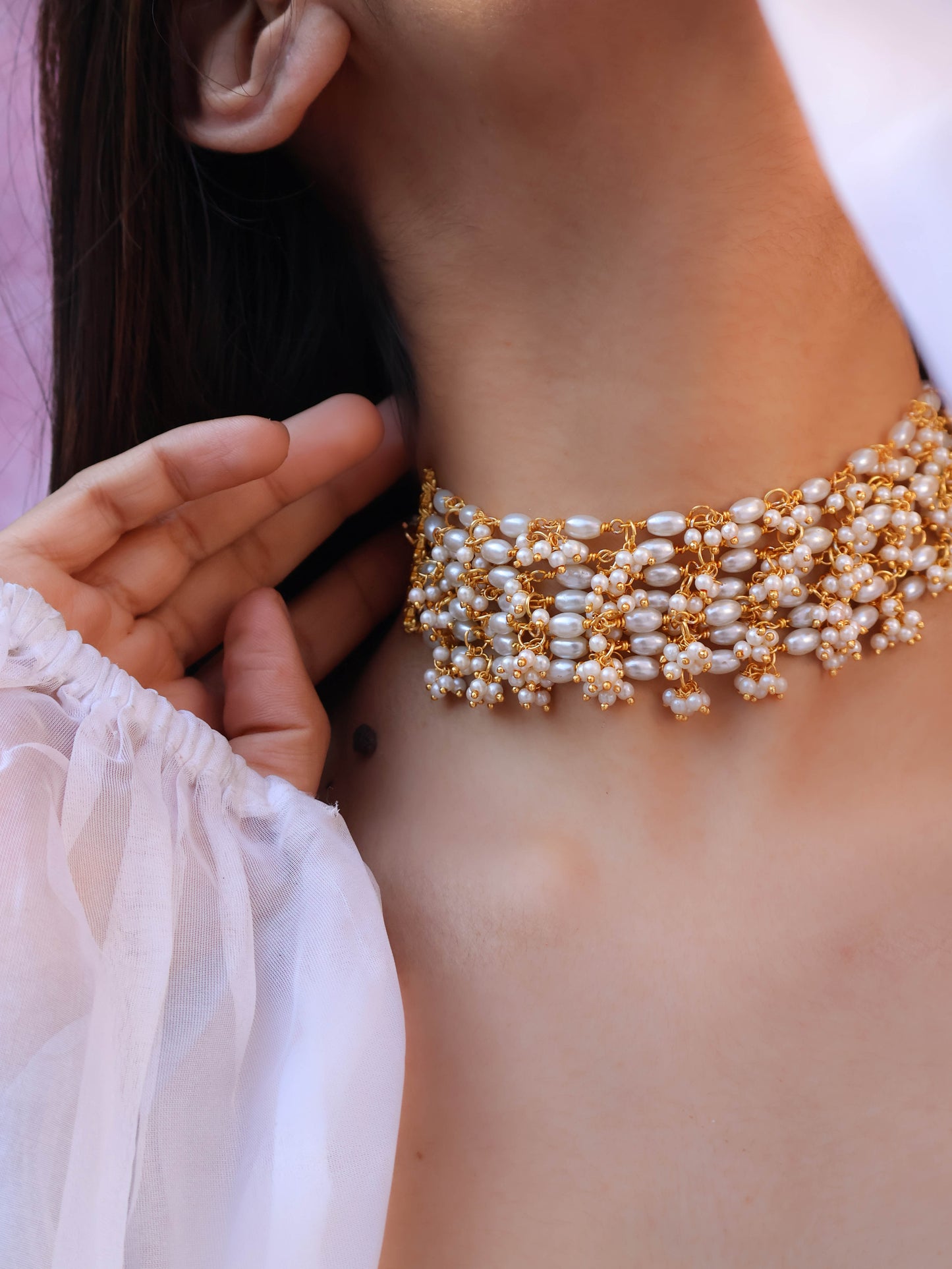 Riza Pearls Choker Necklace