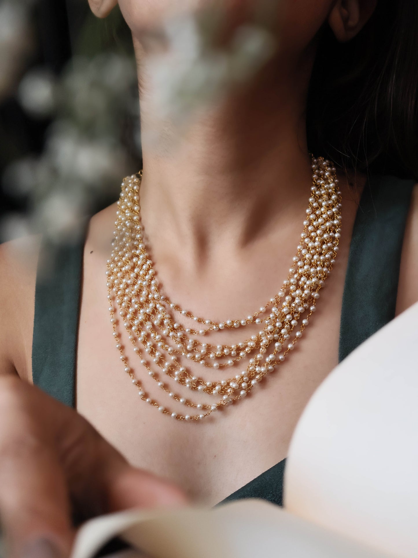 Raisa Pearl Choker Necklace