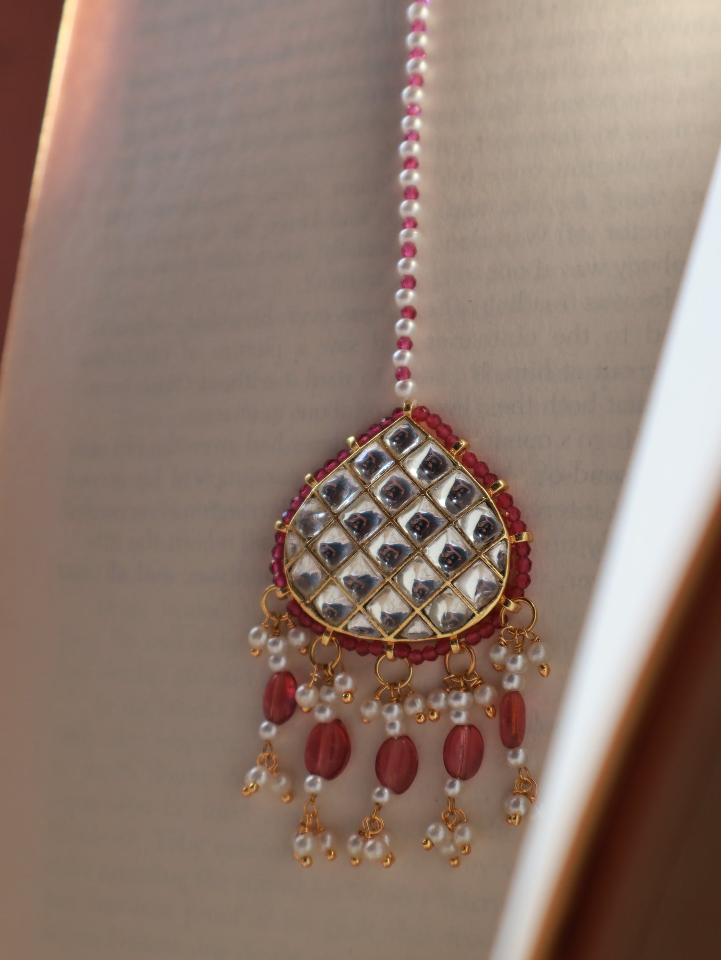 Huma Pink Kundan Maangtikka