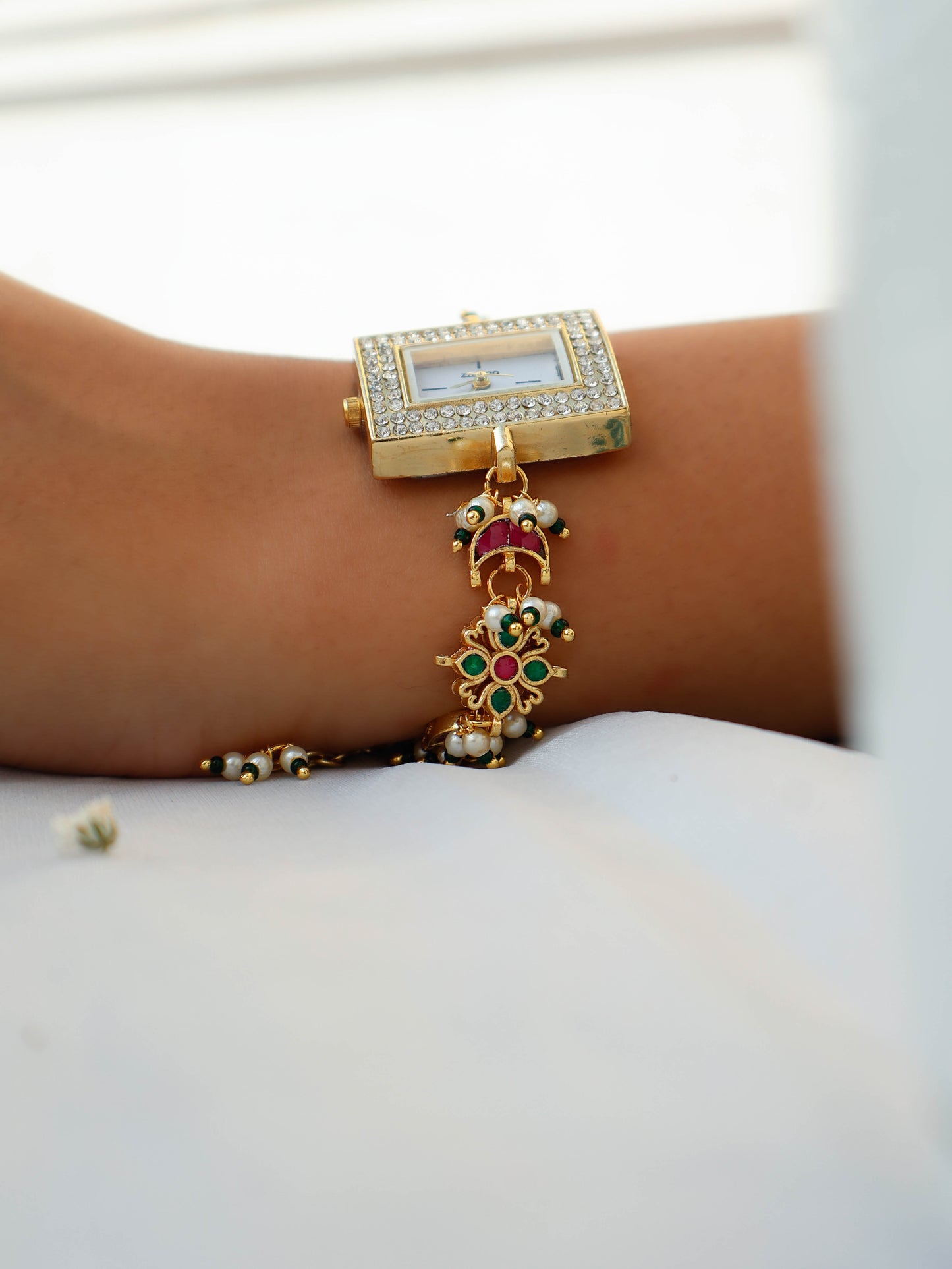 Meola Green-Red Kundan Wrist Watch