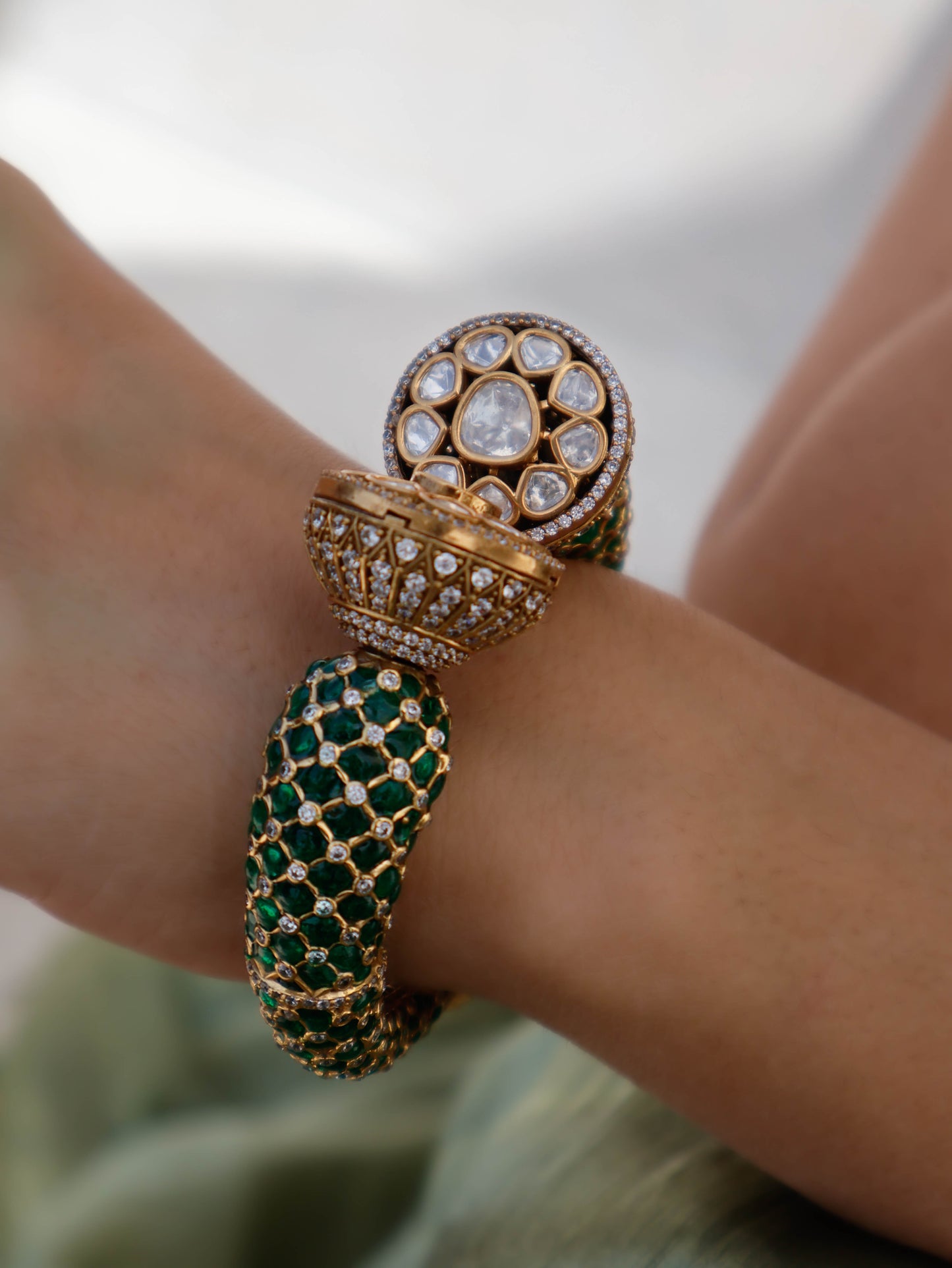 Navina Polki Green Bangle