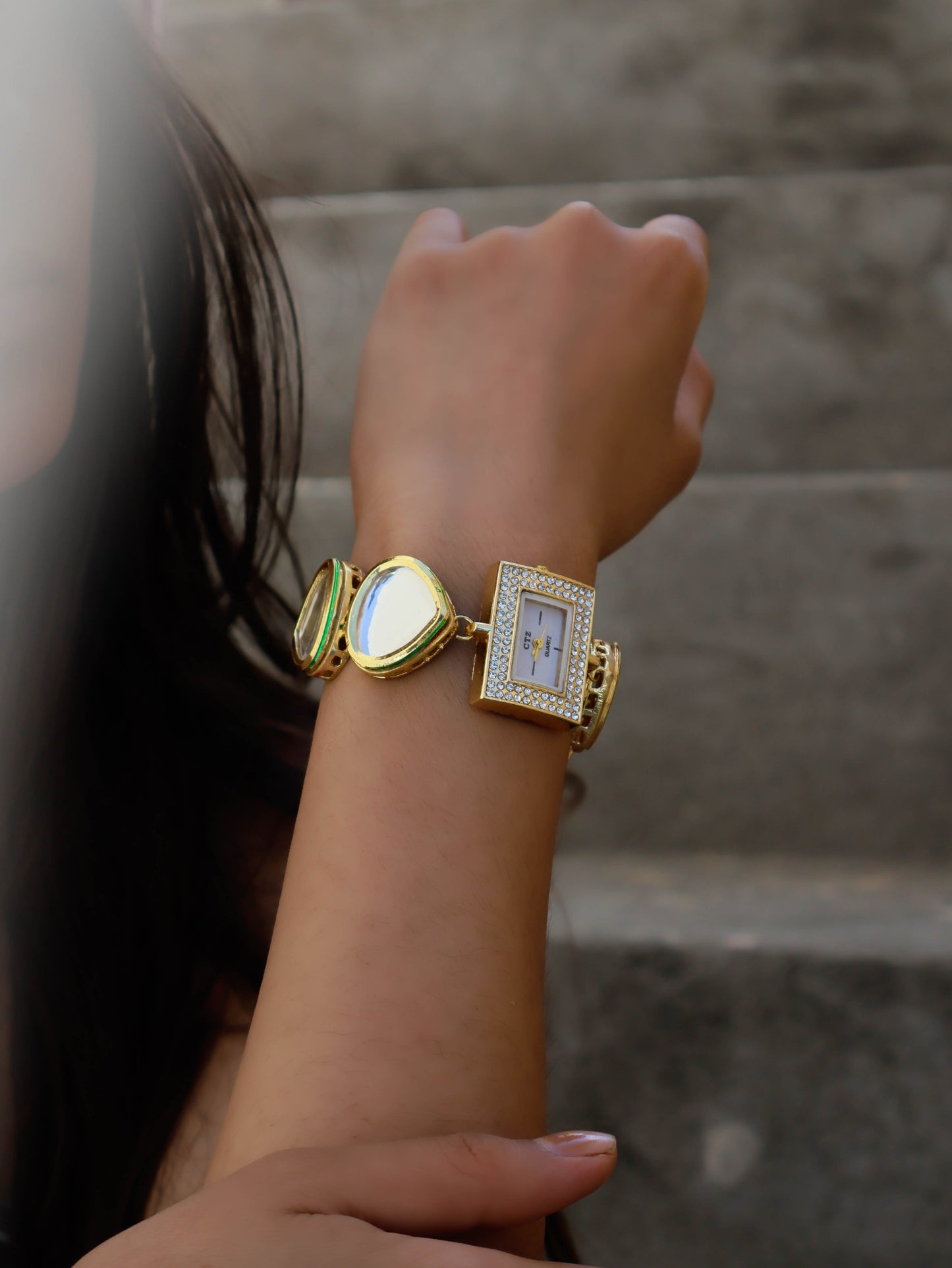 Faraah Kundan Wrist Watch