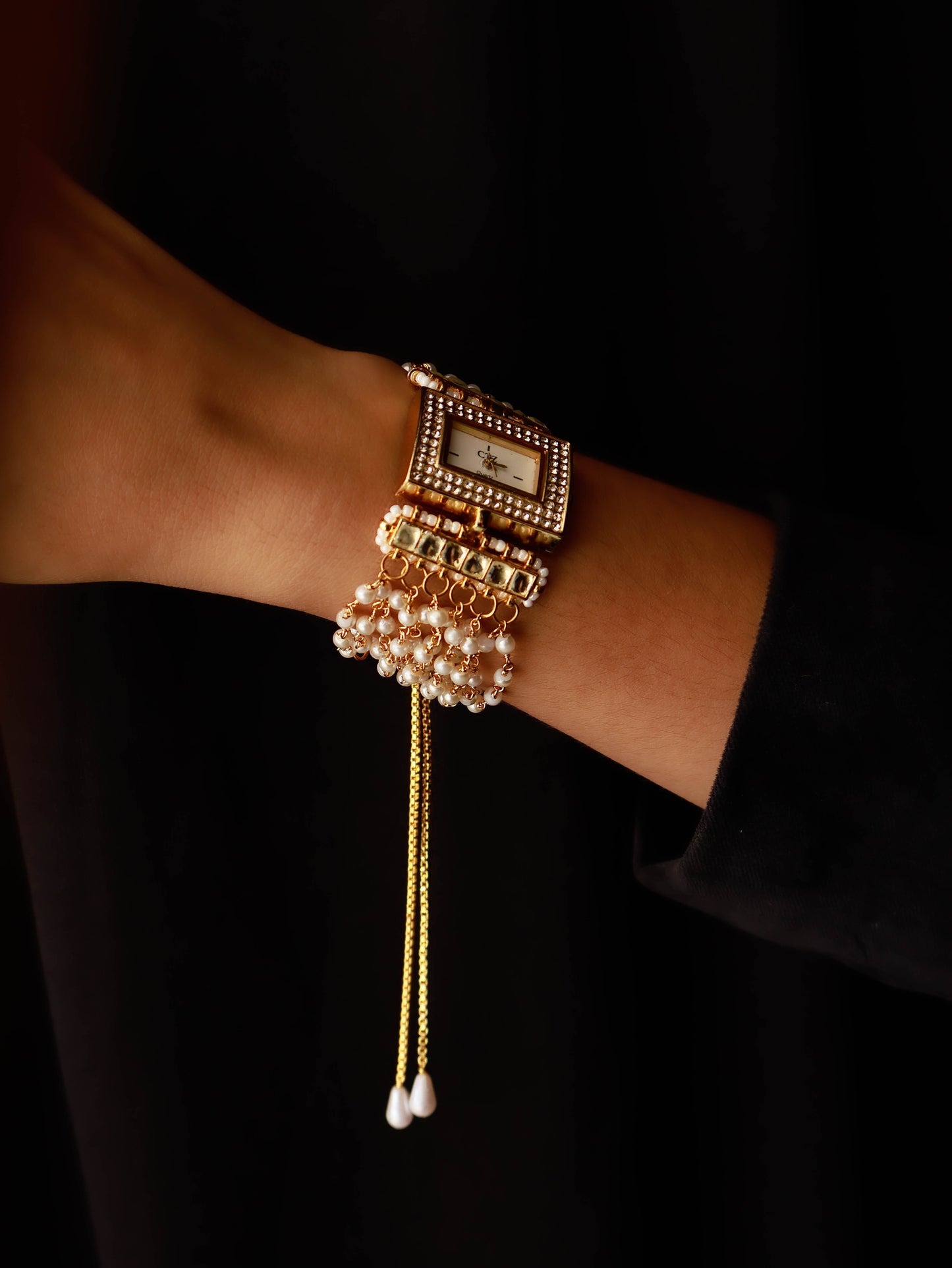 Layla Kundan Wrist Watch