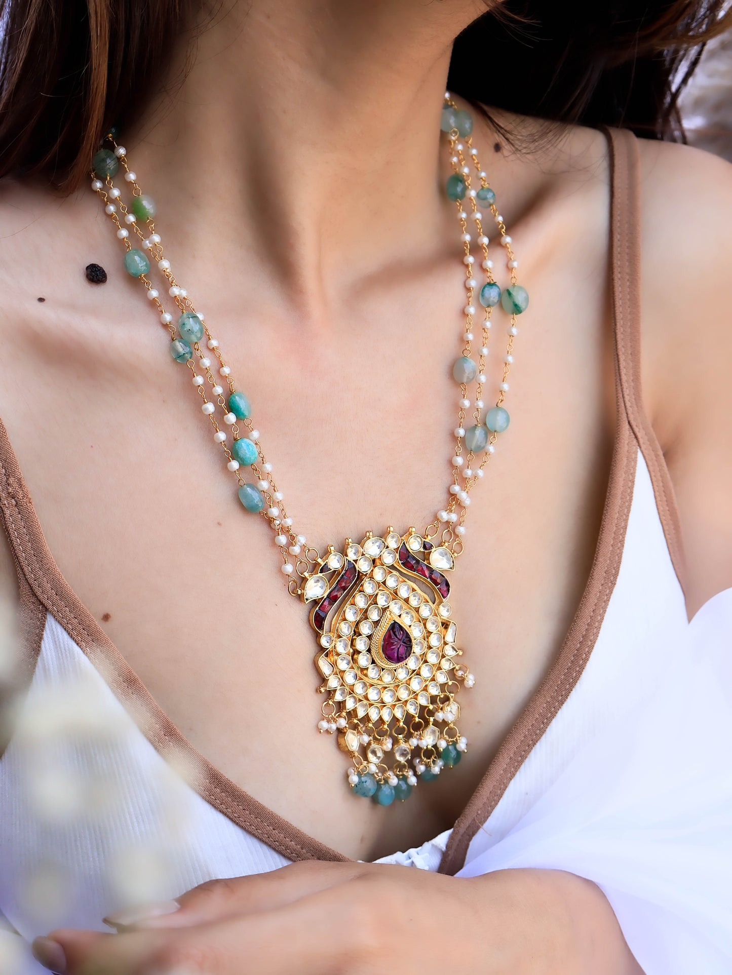 Akhlaq Kundan Pendant Necklace