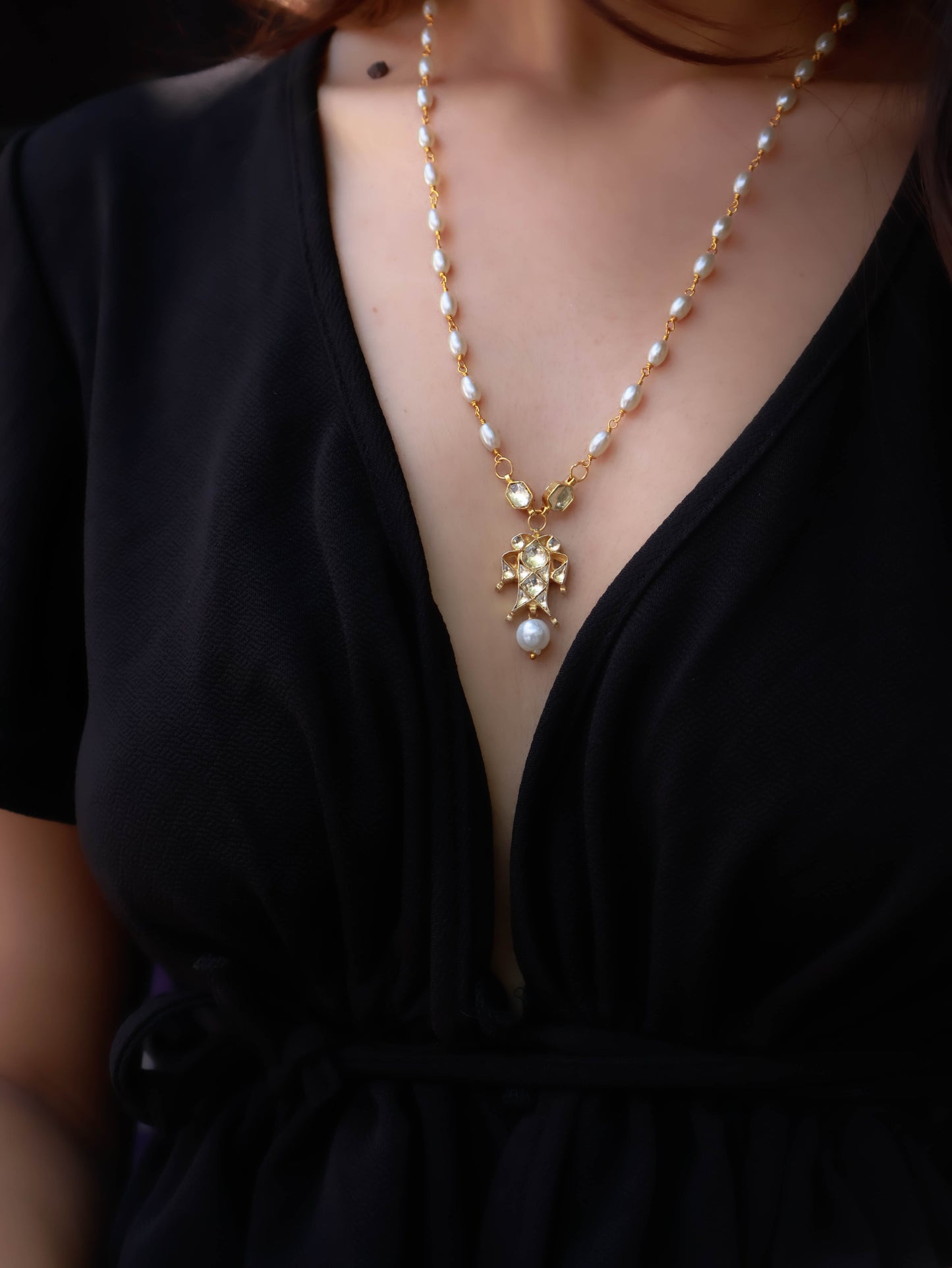 Avika Kundan Pendant Necklace