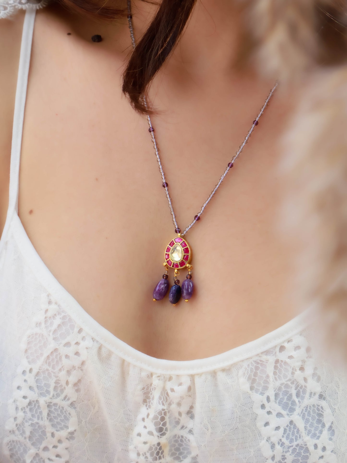 Carol Kundan Pendant Necklace