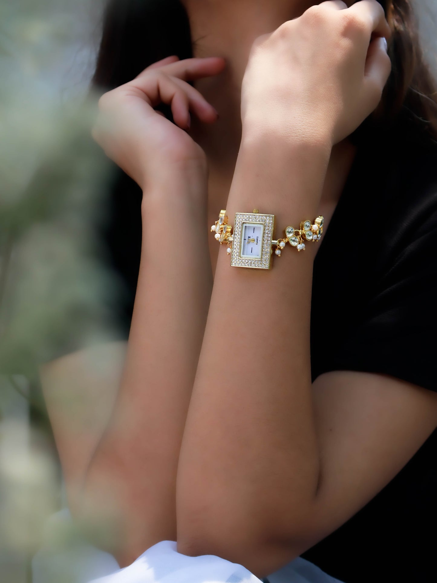 Carla Kundan Wrist Watch