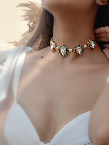 Olinia Polki Choker Necklace