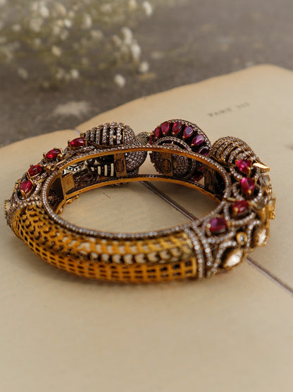 Oman Red Peacock Bangle