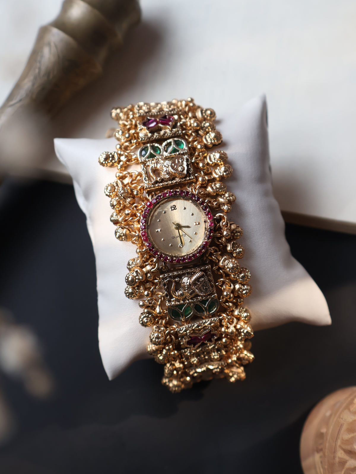 Manaswini Kundan Wrist Watch