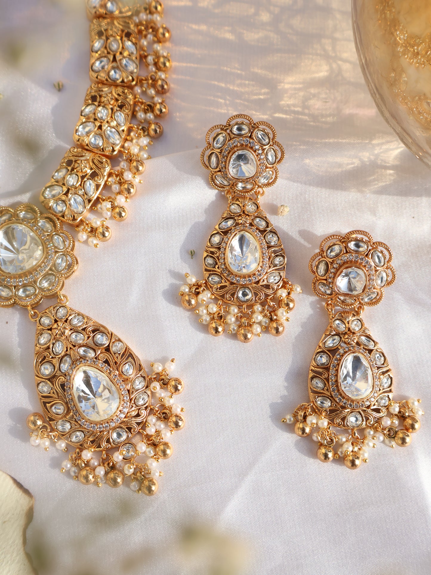 Emira Kundan Necklace Set