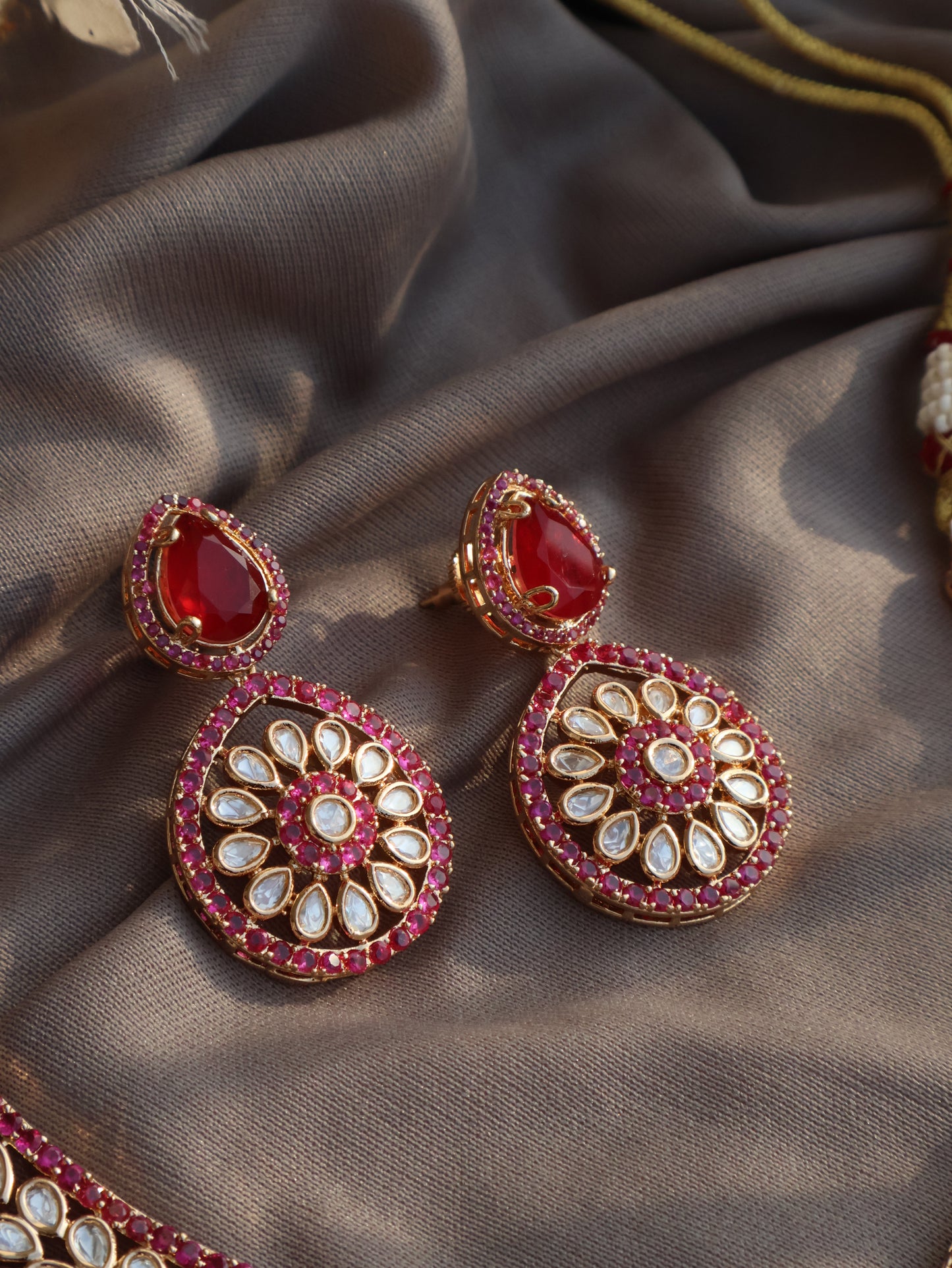 Hemshree Gulab Polki Necklace Set