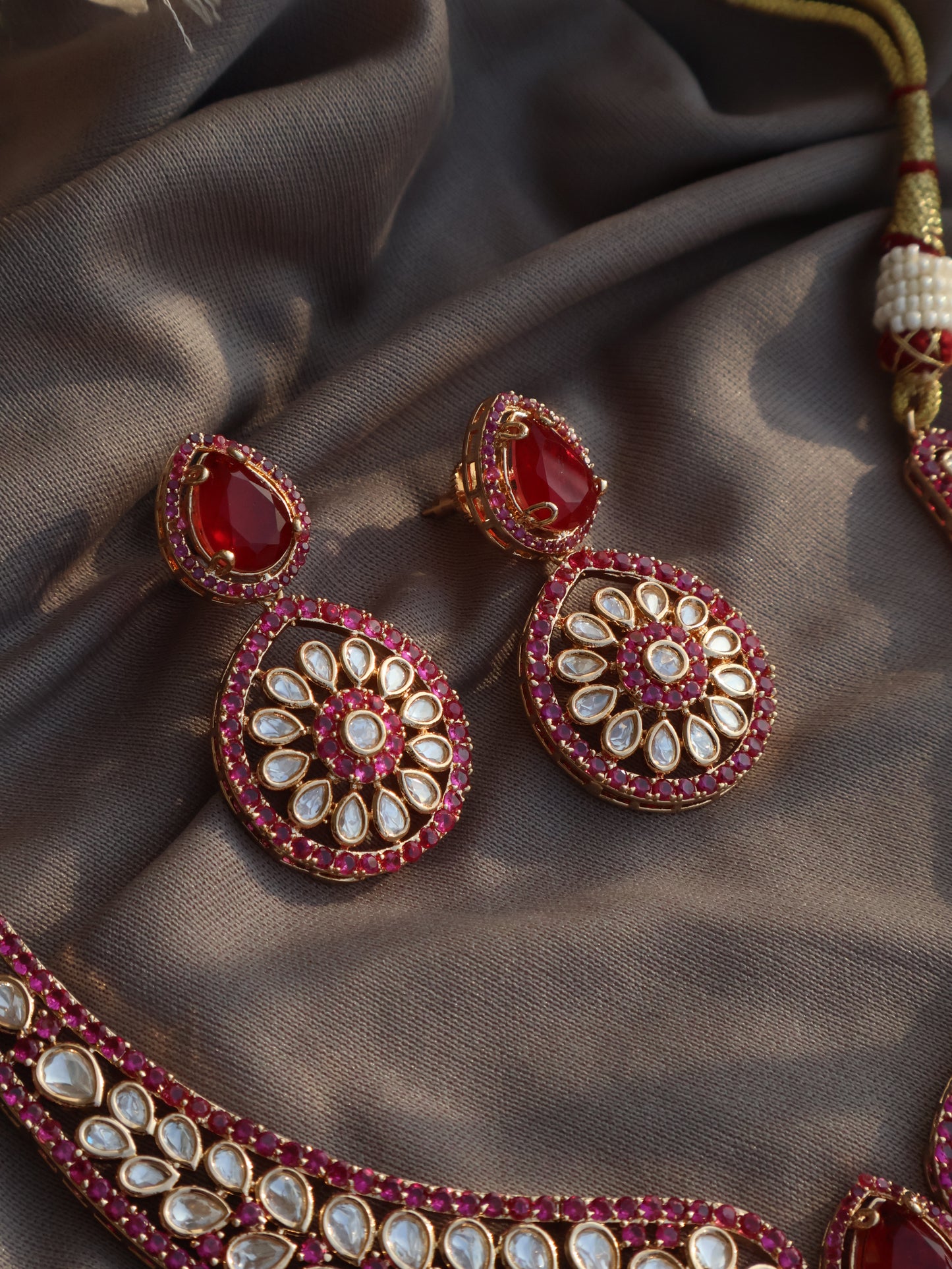 Hemshree Gulab Polki Necklace Set