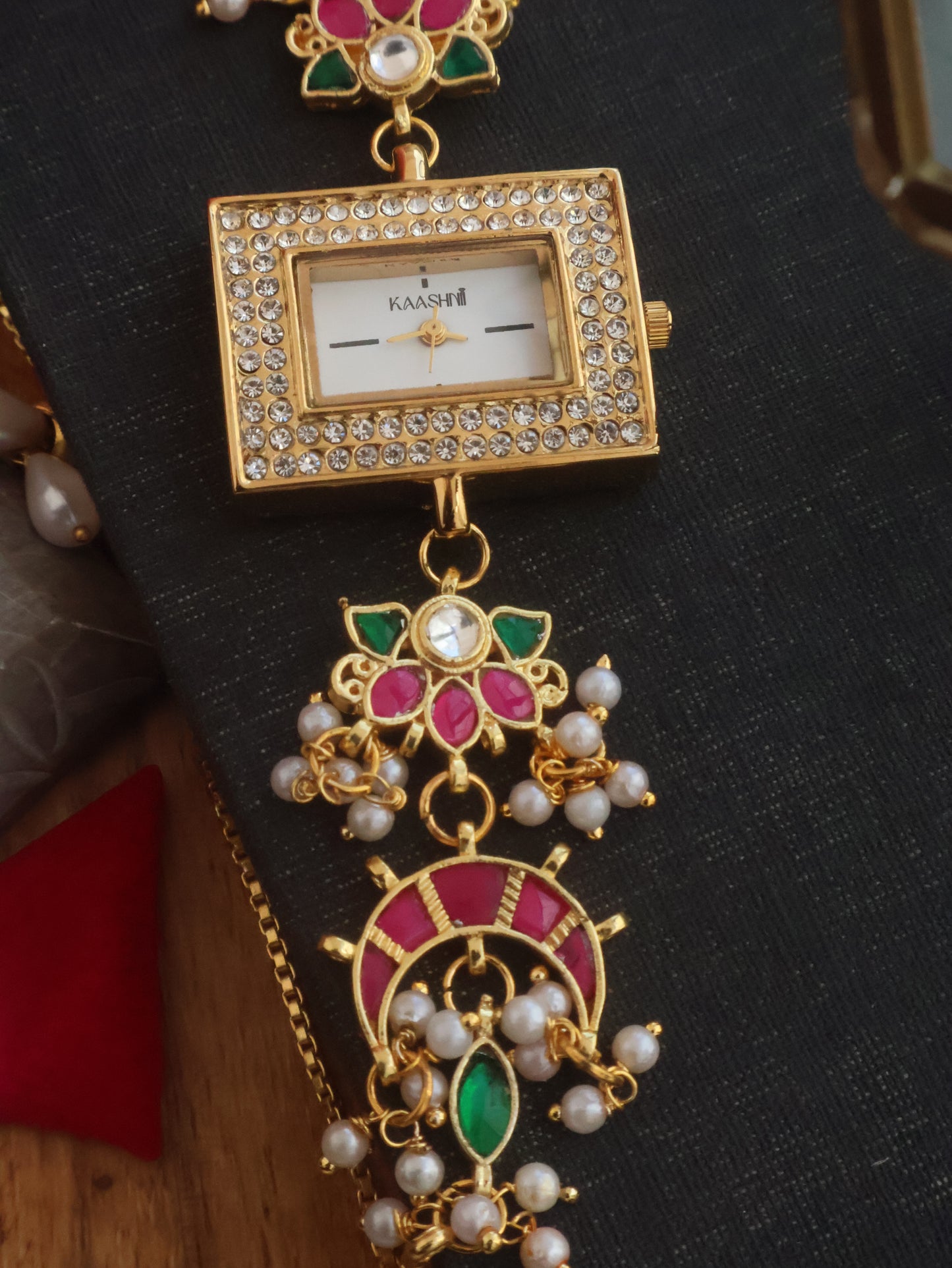 Mara Floral Kundan Wrist Watch