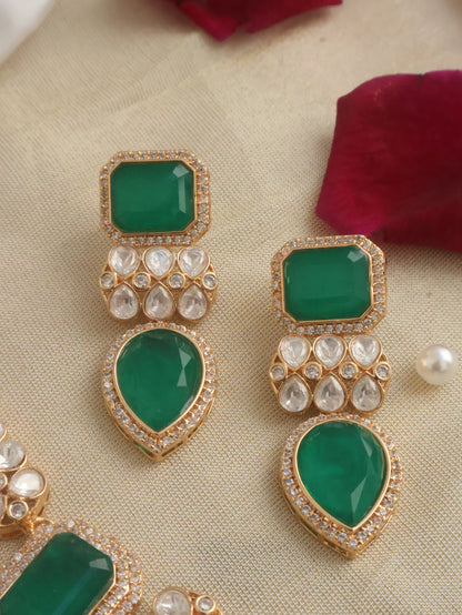 Nayvra Green Long Necklace Set