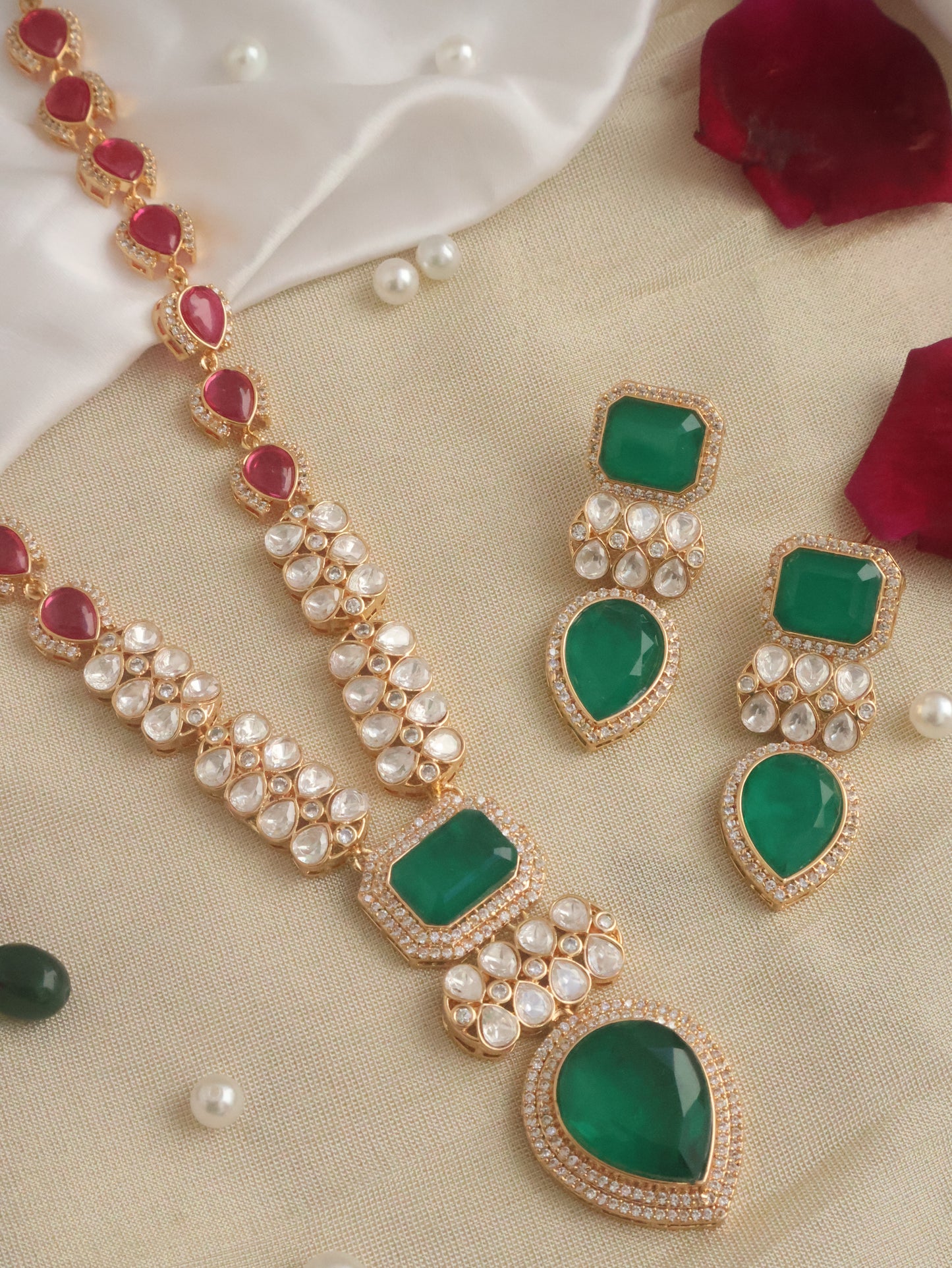 Nayvra Green Long Necklace Set