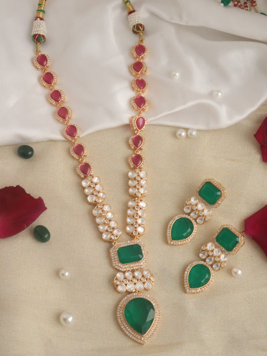 Nayvra Green Long Necklace Set