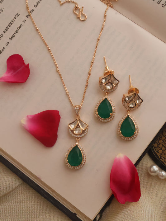 Daina Green Polki Pendant Necklace