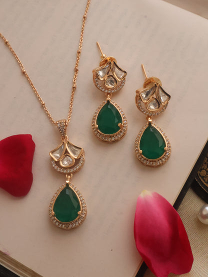 Daina Green Polki Pendant Necklace