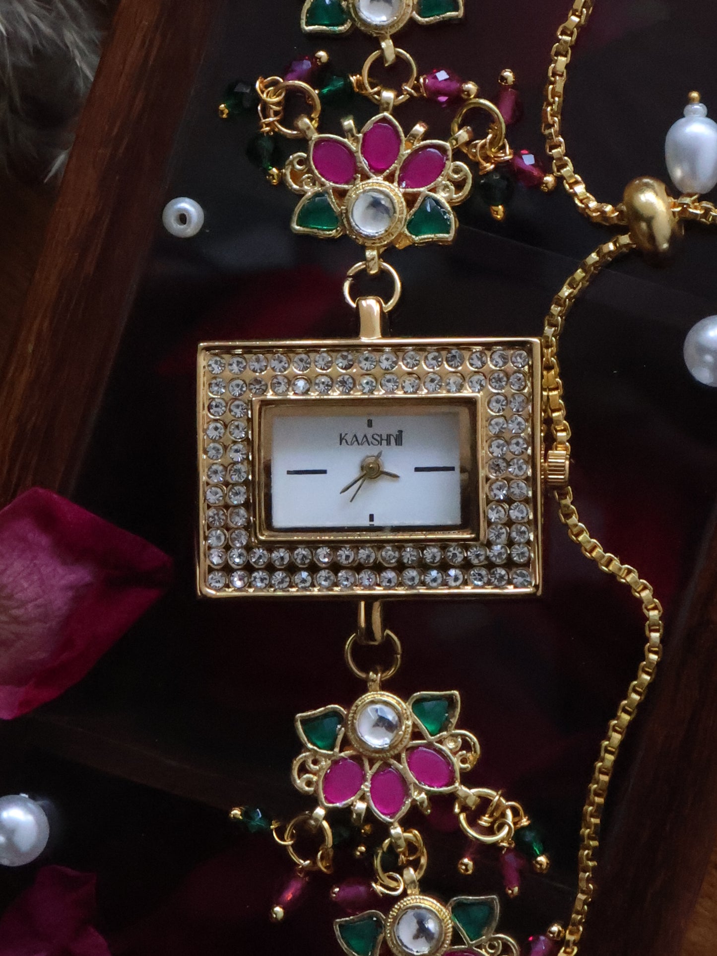 Kamal Kundan Wrist Watch