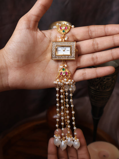 Sally Pearl Wrist Watch