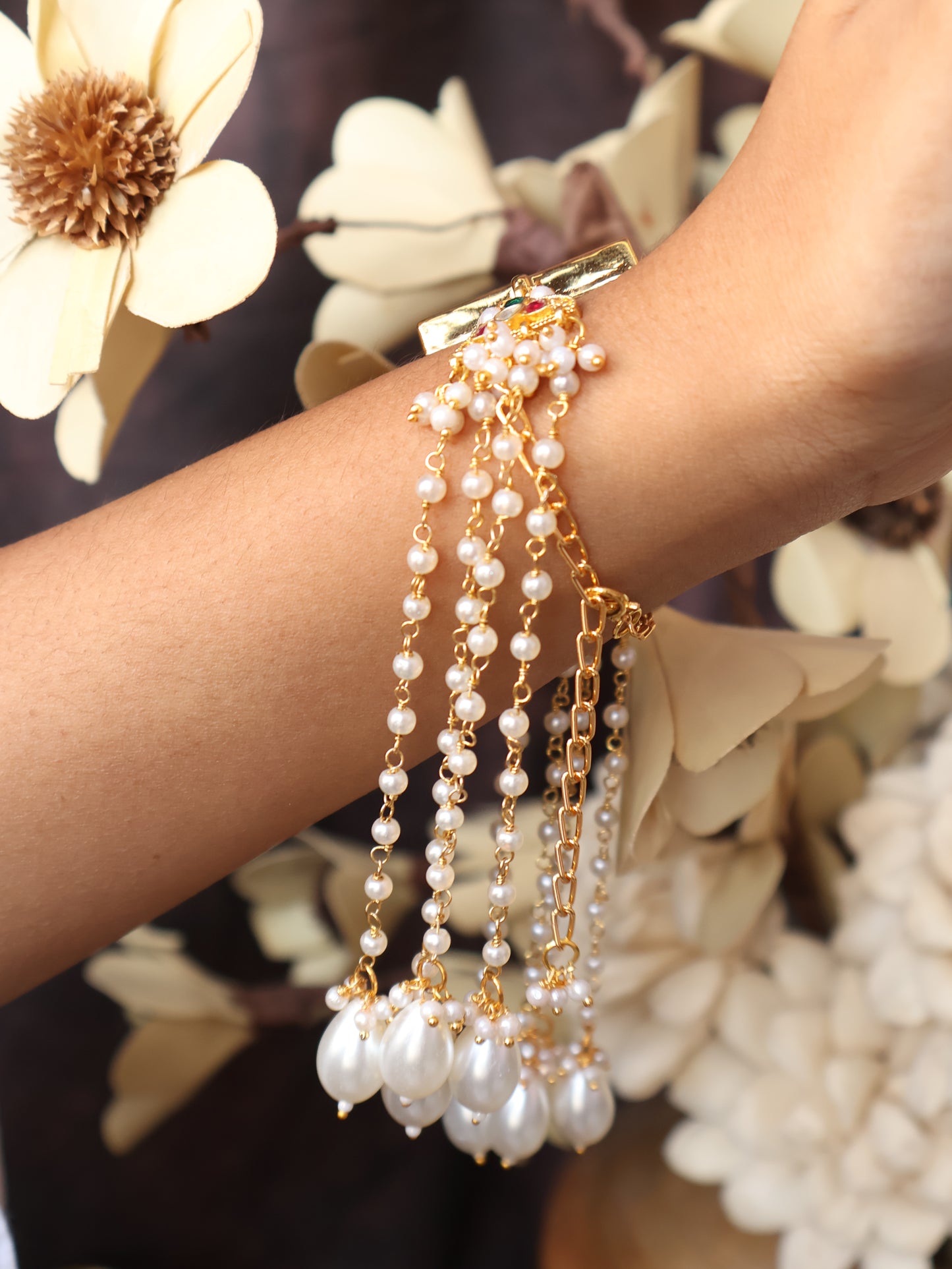 Sally Pearl Wrist Watch