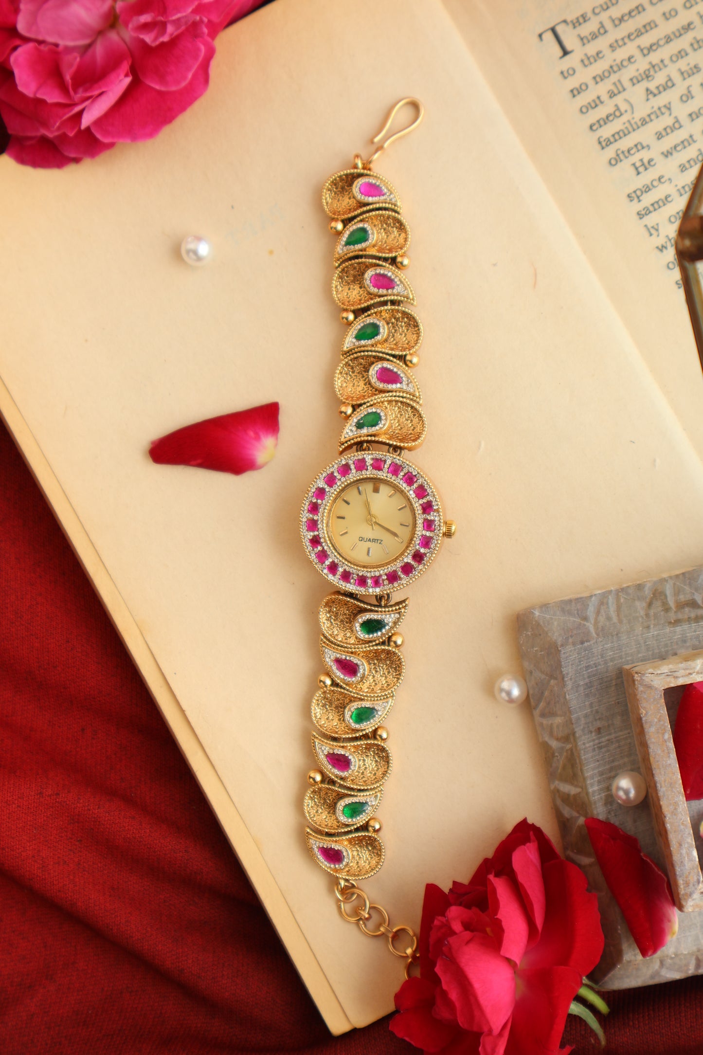Meher Kundan Wrist Watch