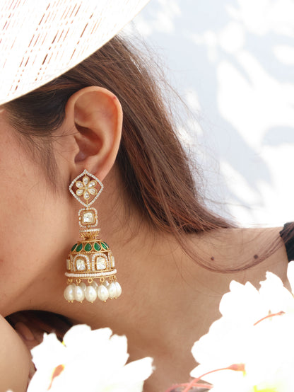 Rasha Kundan Green Jhumka Earrings