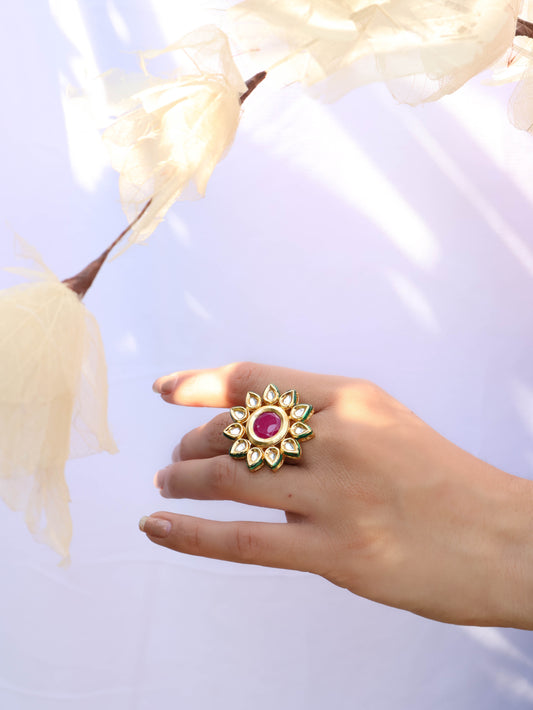 Dhriti Kundan Floral Ring