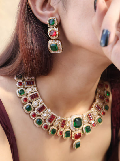 Neevit Red & Green Necklace Set