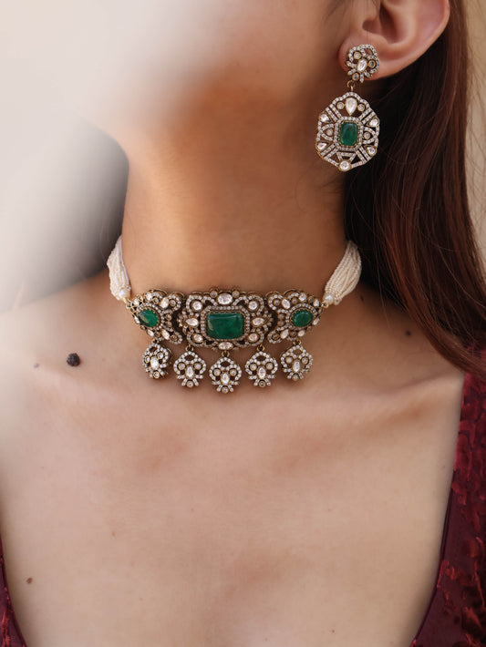 Hazel Kundan Choker Necklace Set