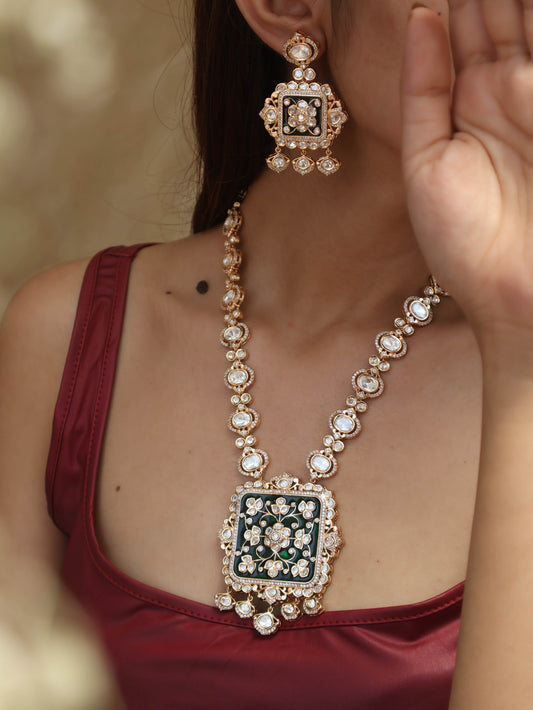 Shyen Green Polki Pendant Necklace Set