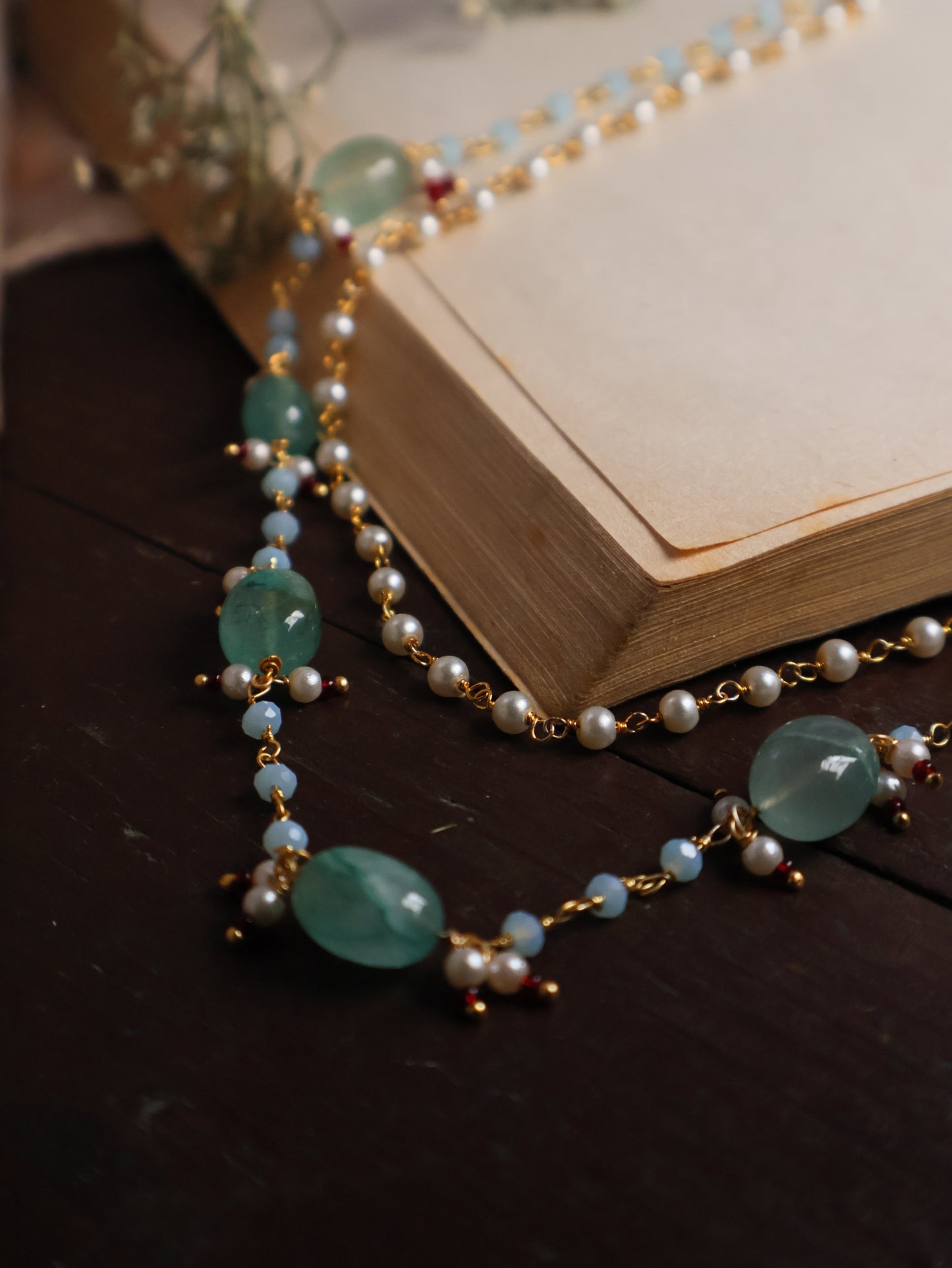 Urva Mint Green Necklace