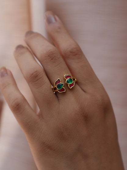 Pushp Green-Red Kundan Ring