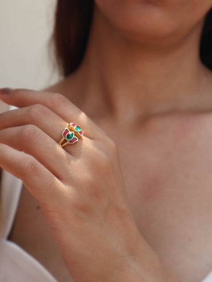 Pushp Green-Red Kundan Ring