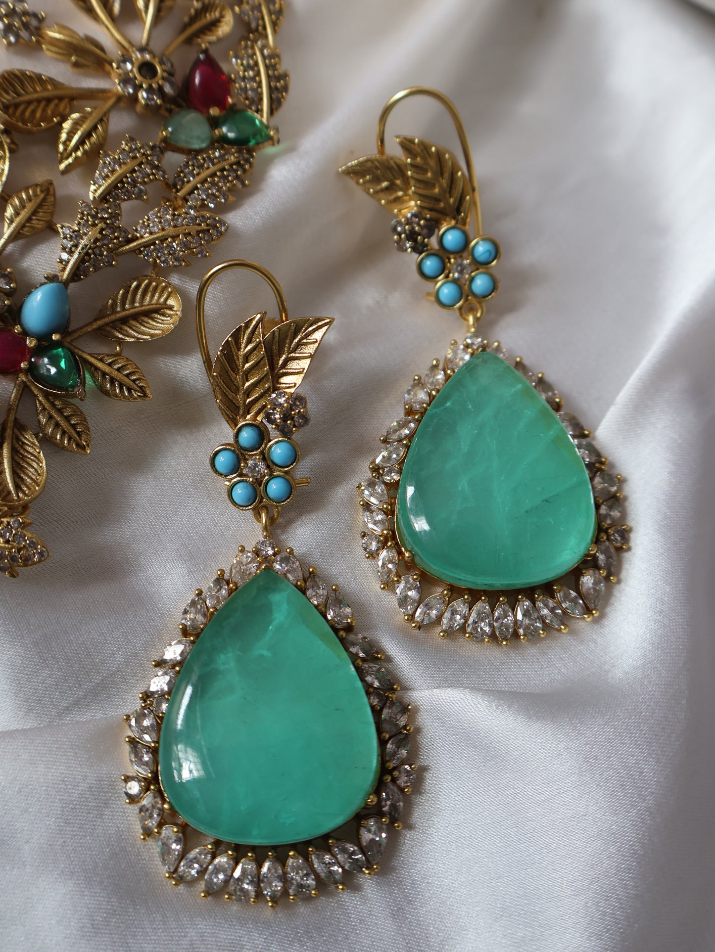 Udaan Mint Green Polki Necklace Set