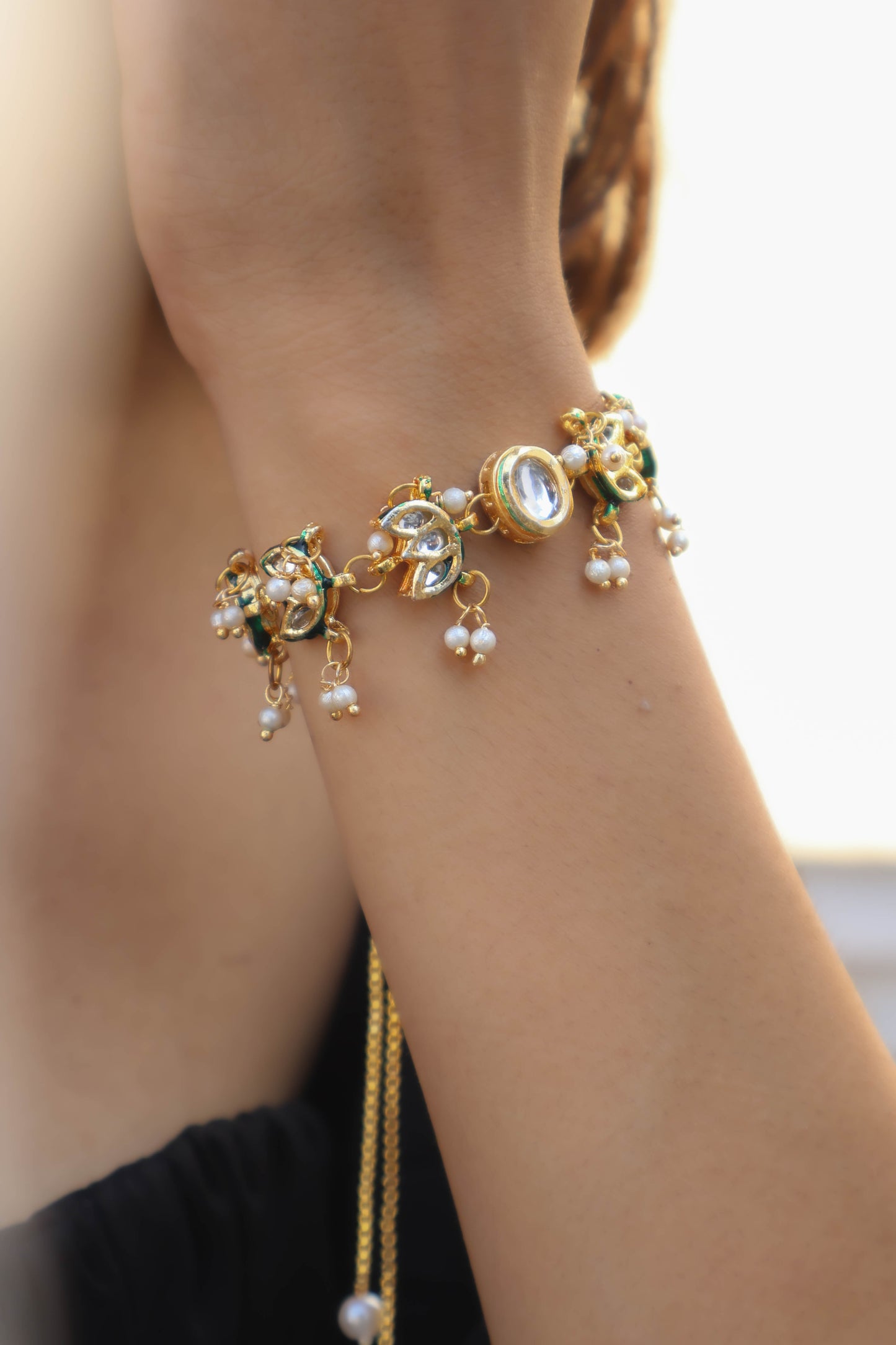 Kirti Kundan Bracelet