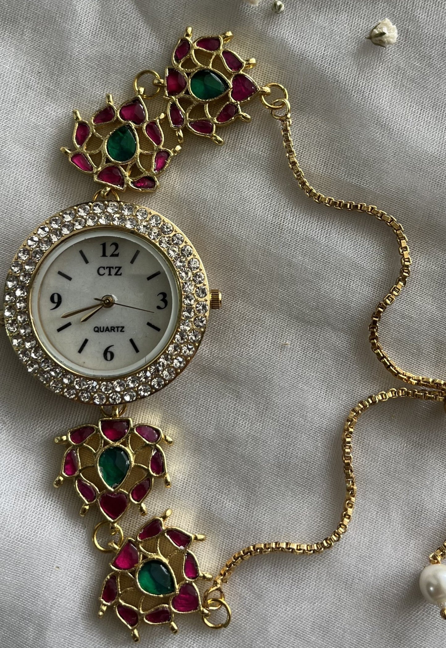 Izzy Kundan Wrist Watch