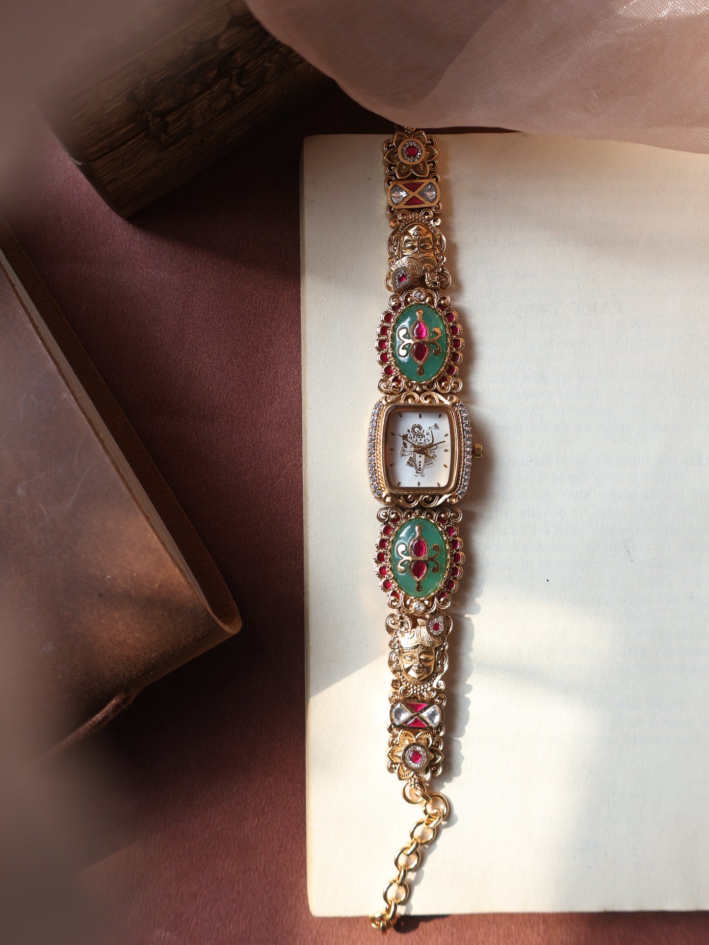 Venu Mint Kundan Wrist Watch