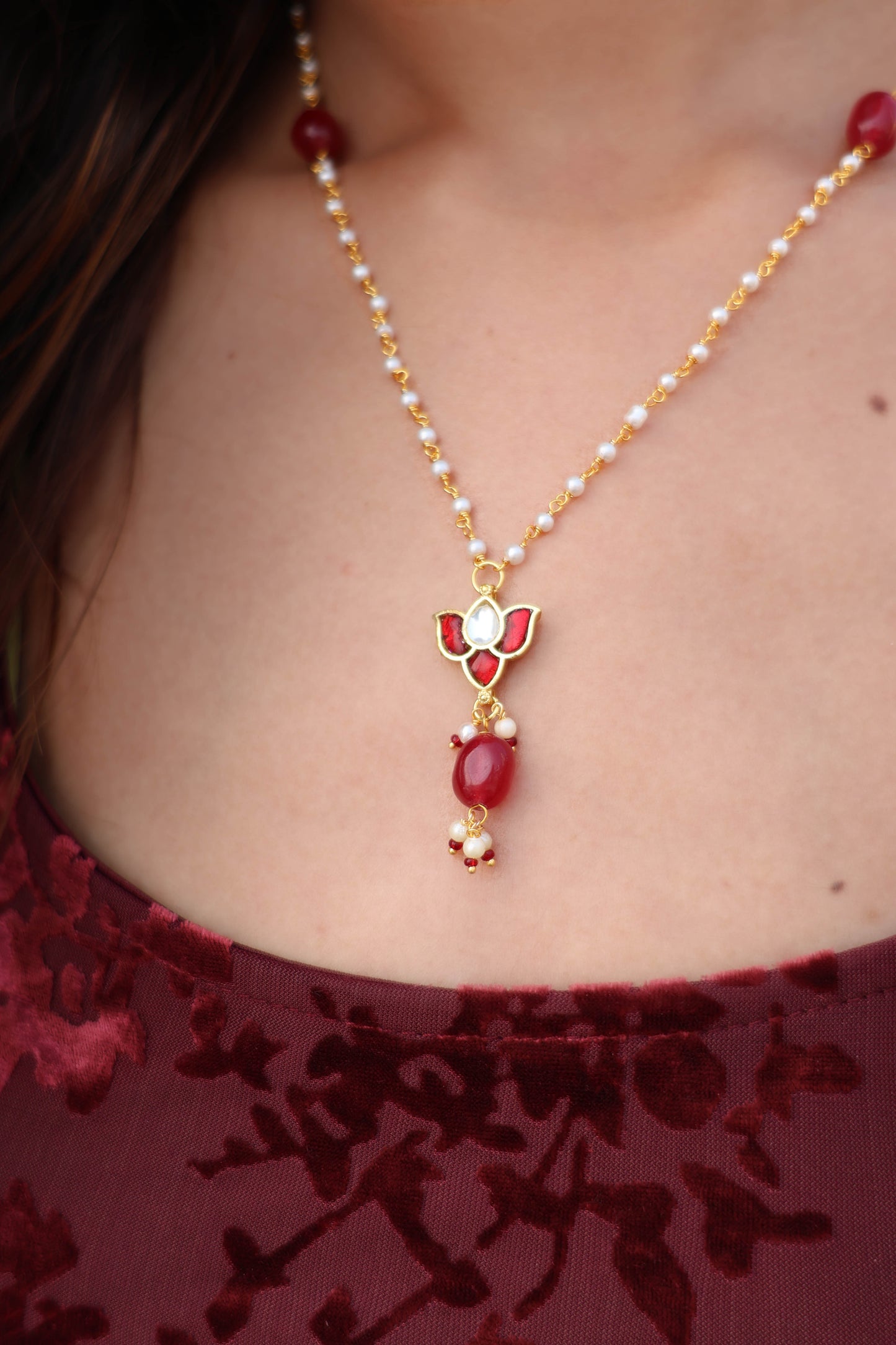 Minha Kundan Pendant Necklace
