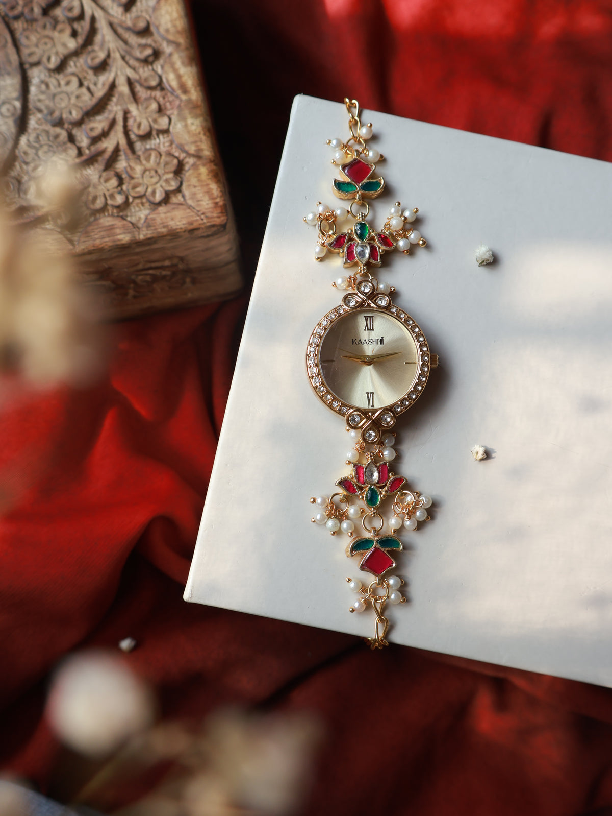 Zauna Multicolour Kundan Wrist Watch