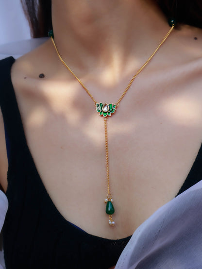 Mayflower Green Lotus Necklace and Hathphool Set