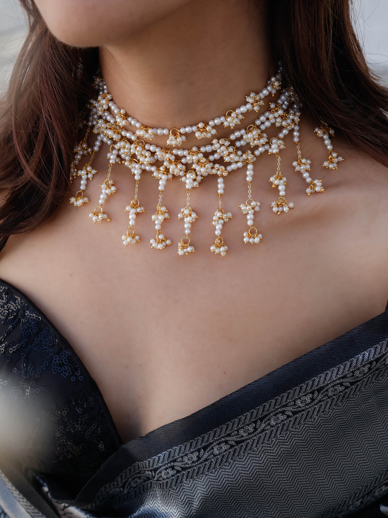 Shiza Pearls Choker Necklace