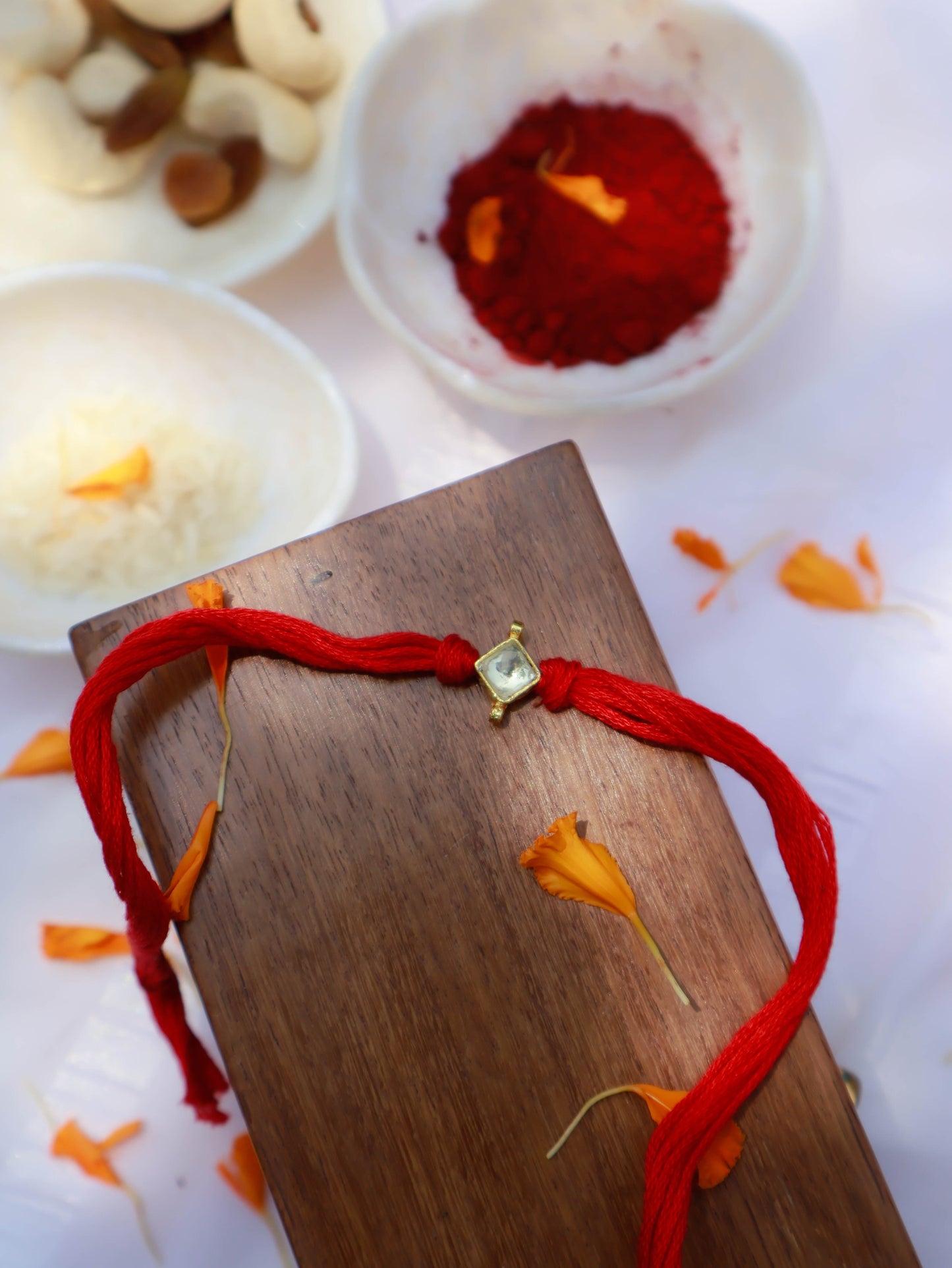 Ohas Red Kundan Rakhi