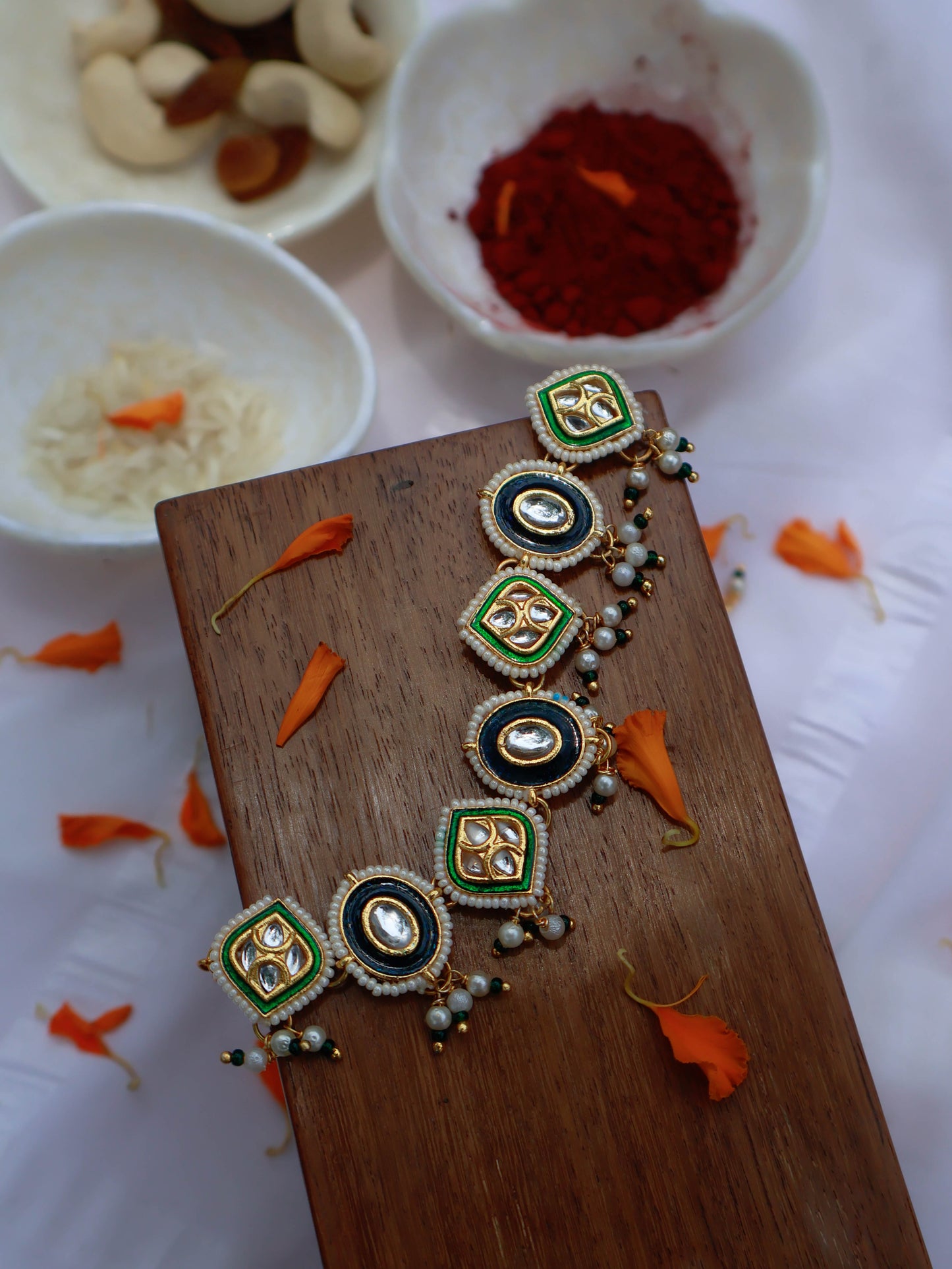 Ojas Meenakari Lumba