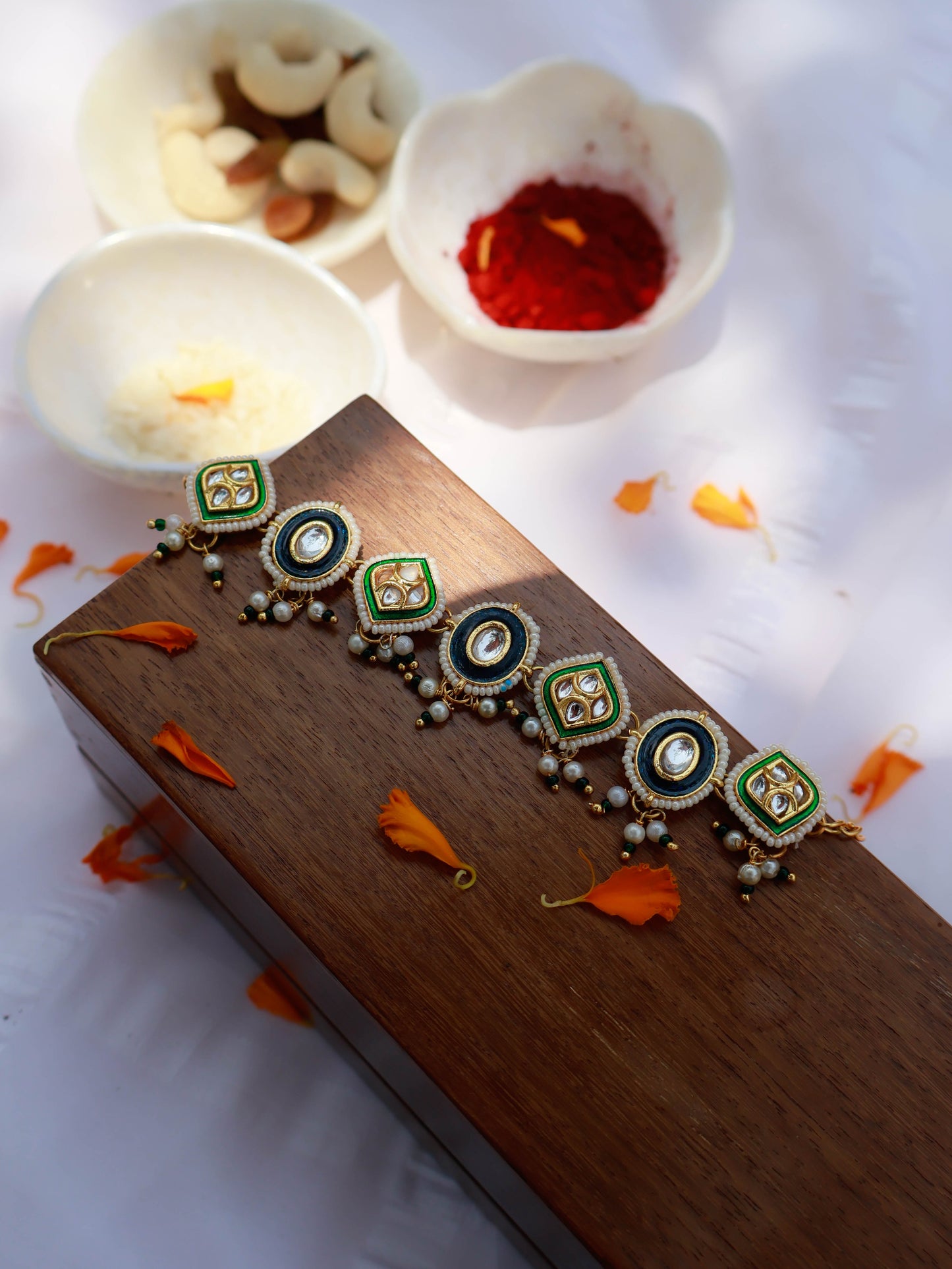 Ojas Meenakari Lumba
