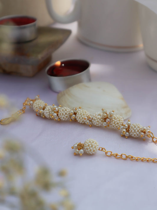 Sarah Pearl Lumba Bracelet