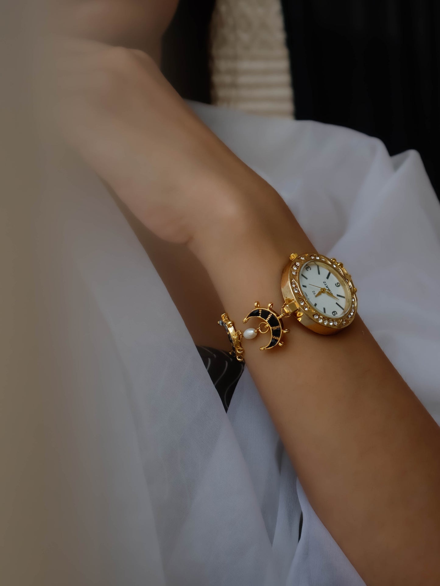 Zuri Kundan Wrist Watch